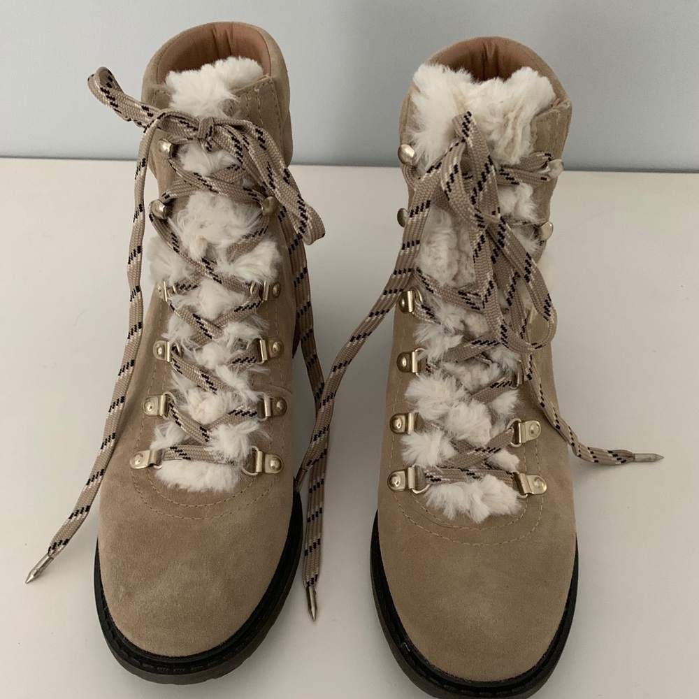 NEW Sam Edelman Darrah 2 Ankle Boot. Size 9